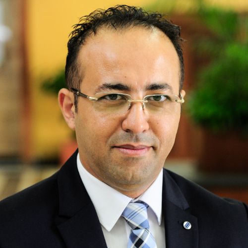 https://www.adu.ac.ae/images/default-source/adu-revised-layout-images/clg-faculty/dr-mohammed-el-hadi-el-maknouzi1.jpg?sfvrsn=874986e5_4