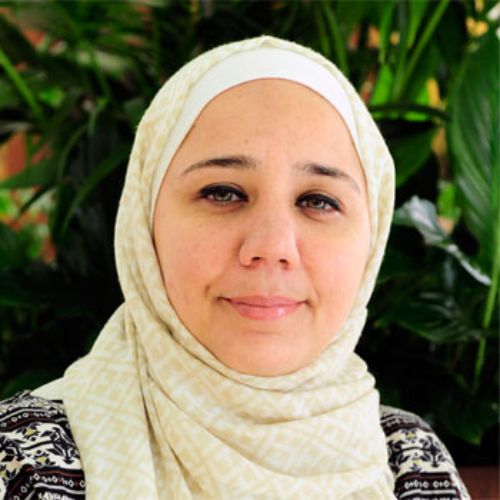 https://www.adu.ac.ae/images/default-source/adu-revised-layout-images/clg-faculty/drrania.jpg?sfvrsn=f30f5559_4