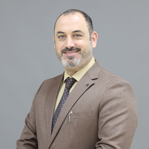 https://www.adu.ac.ae/images/default-source/facultymembers/caess/ahamad-amer-caess.jpg?sfvrsn=1231163e_6