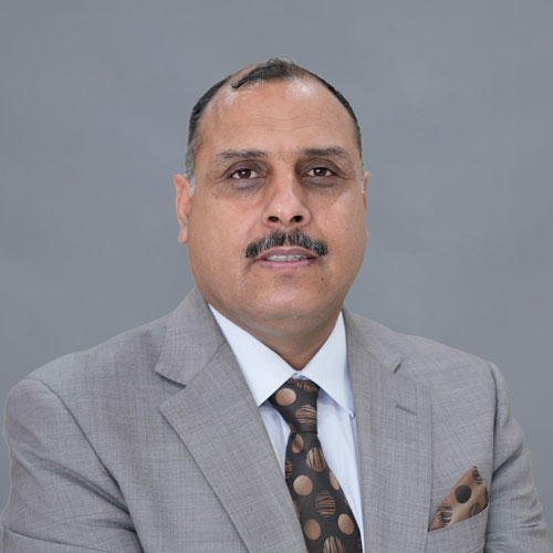 https://www.adu.ac.ae/images/default-source/facultymembers/cob/faisal-khan.jpg?sfvrsn=c02981ef_4