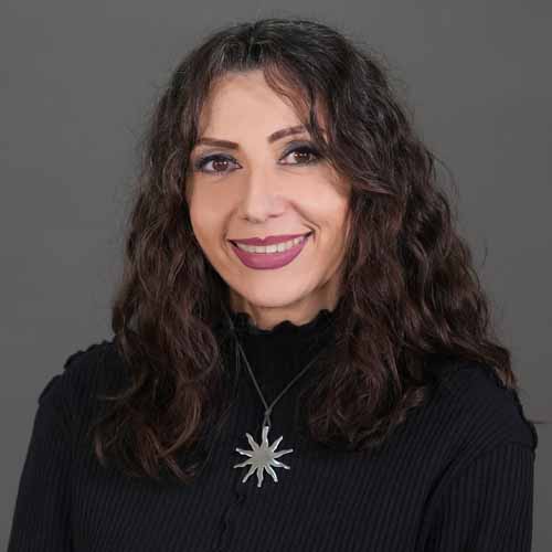 https://www.adu.ac.ae/images/default-source/facultymembers/coe/alessandra-misuri.jpg?sfvrsn=8def850f_6