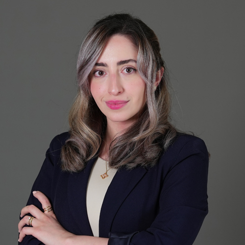 https://www.adu.ac.ae/images/default-source/facultymembers/coe/ayah-hammash.jpg?sfvrsn=1061e7b1_4