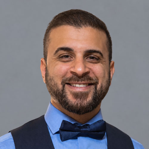 https://www.adu.ac.ae/images/default-source/facultymembers/coe/dr-abdeldjallil-naceri.jpg?sfvrsn=29674c7e_4