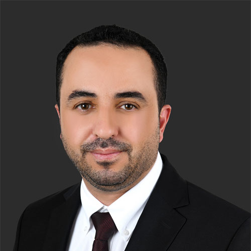https://www.adu.ac.ae/images/default-source/facultymembers/coe/dr-osama-al-omari.jpg?sfvrsn=7d49a9a2_4