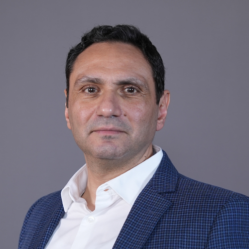 https://www.adu.ac.ae/images/default-source/facultymembers/coe/mohamed-el-amrousi.jpg?sfvrsn=c26bfd0f_4