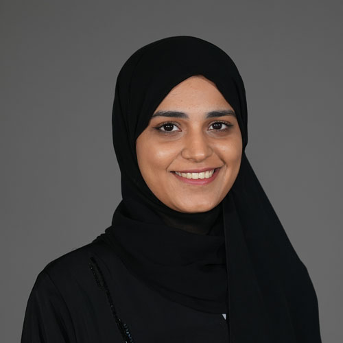 https://www.adu.ac.ae/images/default-source/facultymembers/cohs/aysha-alshamsi.jpg?sfvrsn=ea0fa812_4